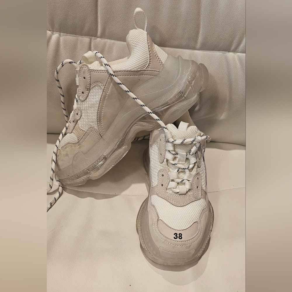 Balenciaga WMNS Triple S Sneaker Size EU 38 / US 8 Off White - Like New
